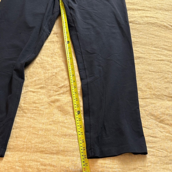 Lululemon men’s joggers - Picture 9 of 17